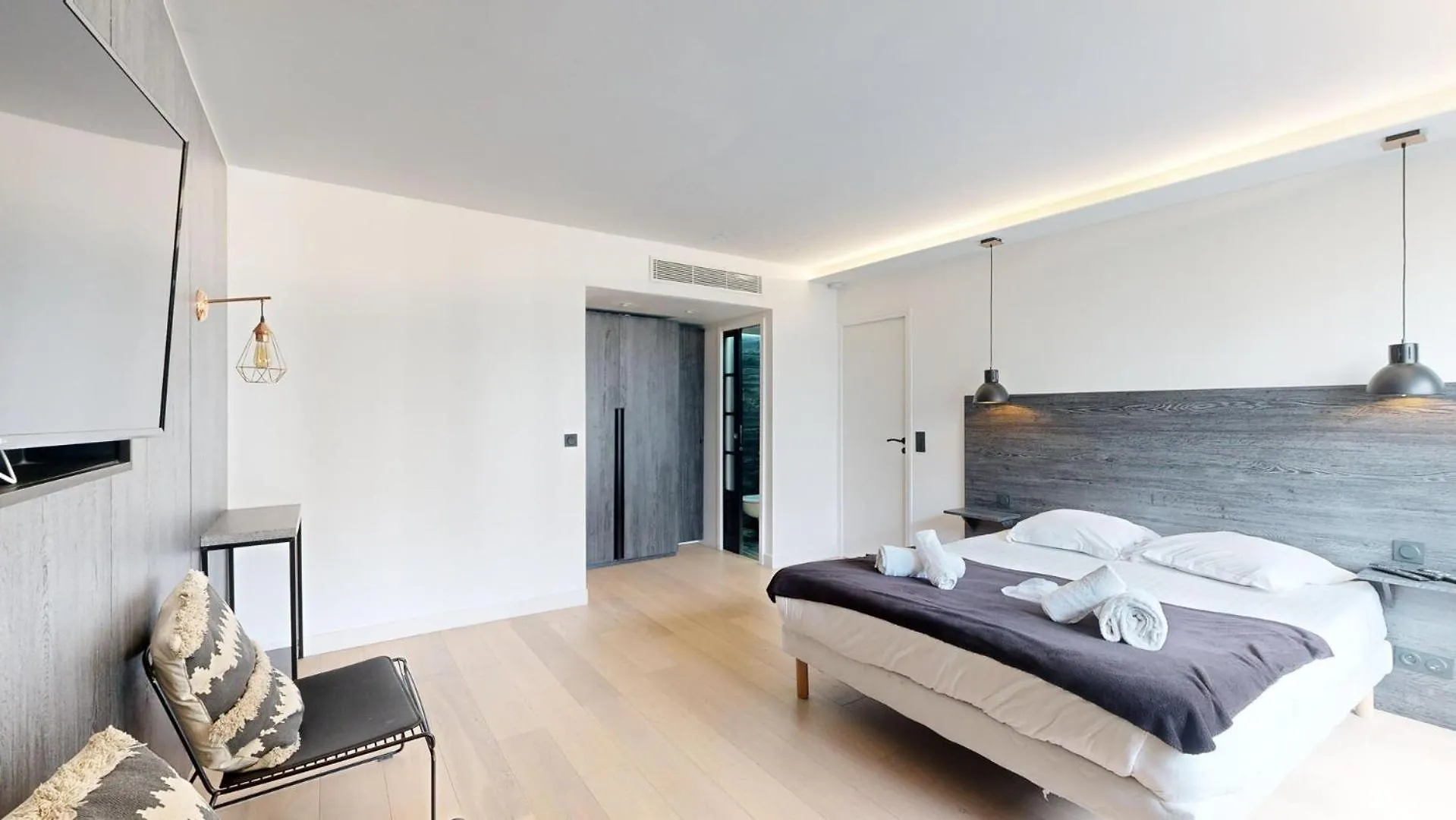 Bluestay 55 - A Daire *