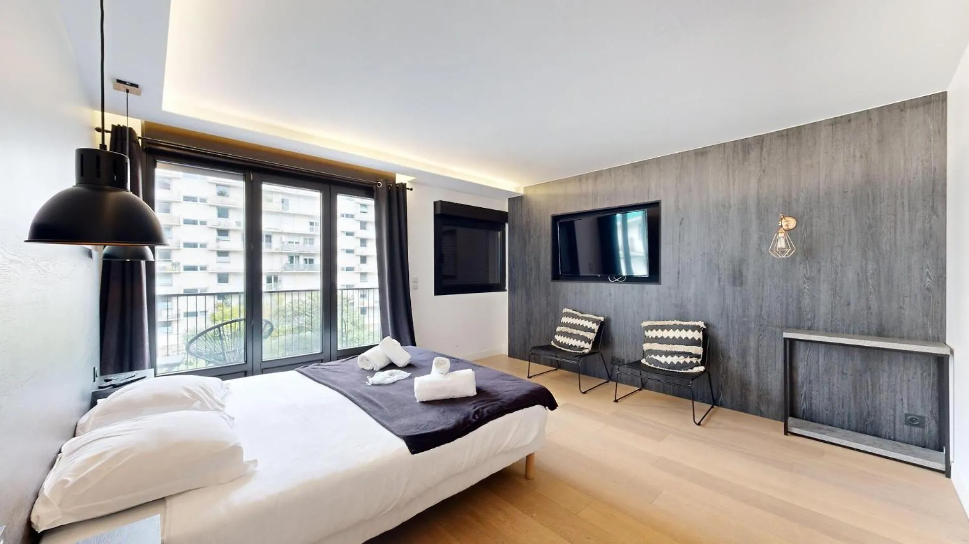 Bluestay 55 - A Daire *